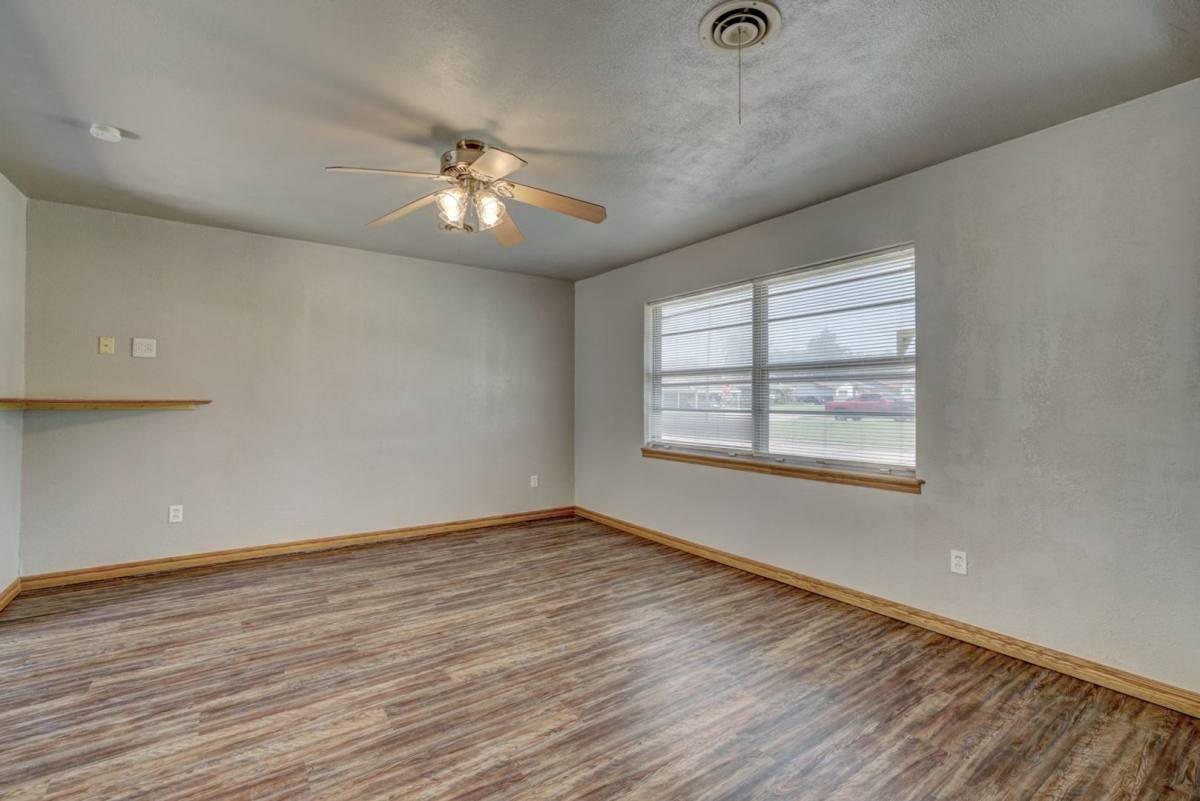 House for rent at 1401 Hampton Dr, Oklahoma City, OK 73115