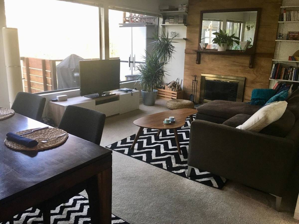 Apartment for rent at 414 Raye St, Seattle, WA 98109