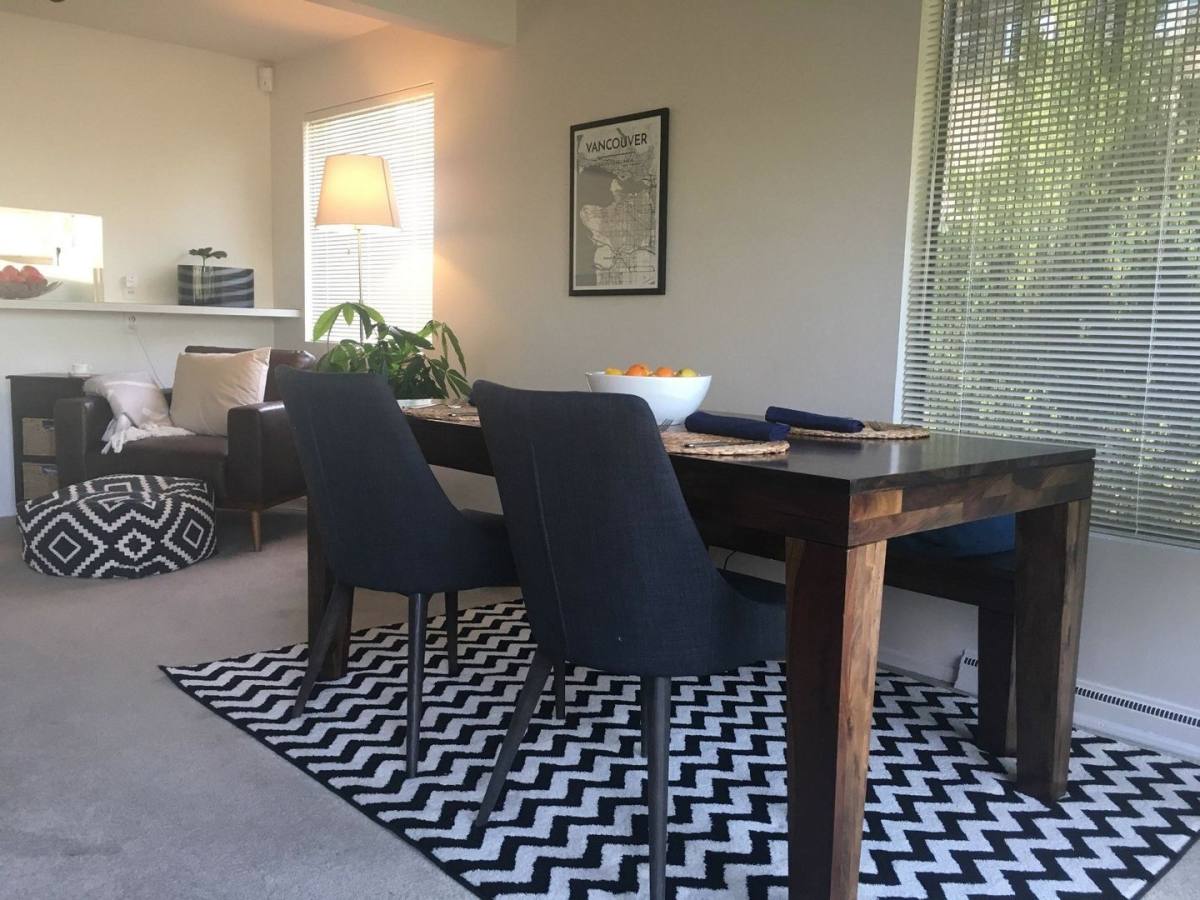 Apartment for rent at 414 Raye St, Seattle, WA 98109