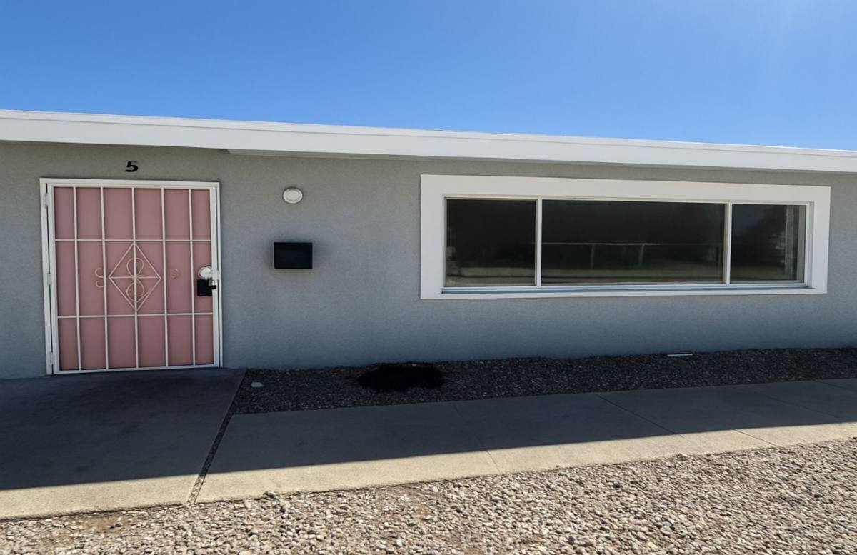 Apartment for rent at 718 W Wilson Ave, Las Vegas, NV 89106