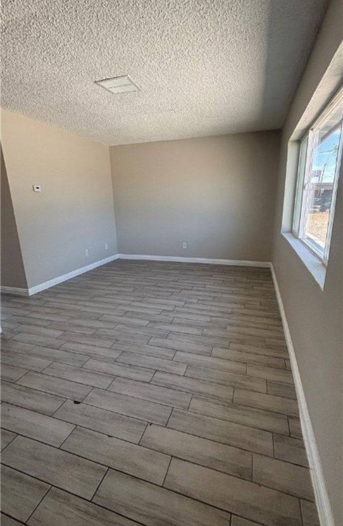 Apartment for rent at 718 W Wilson Ave, Las Vegas, NV 89106