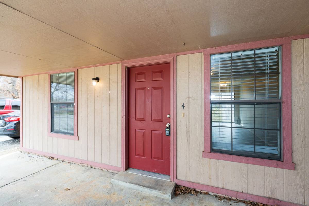 Apartment for rent at 1421 W Lillian St, Tulsa, OK 74107