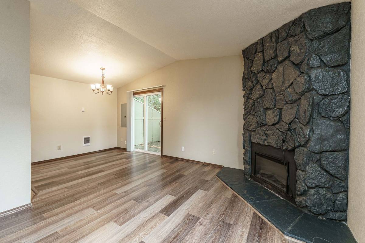 House for rent at 4918 Plomondon St, Vancouver, WA 98661
