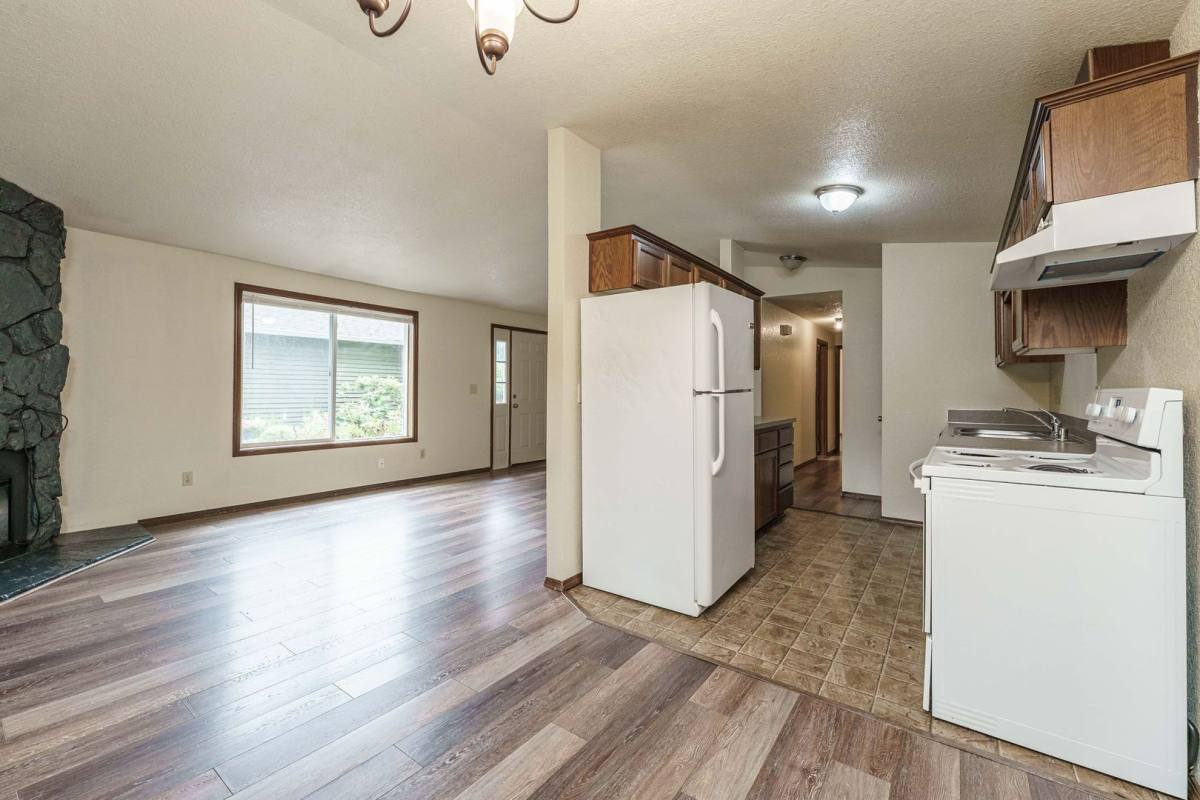 House for rent at 4918 Plomondon St, Vancouver, WA 98661