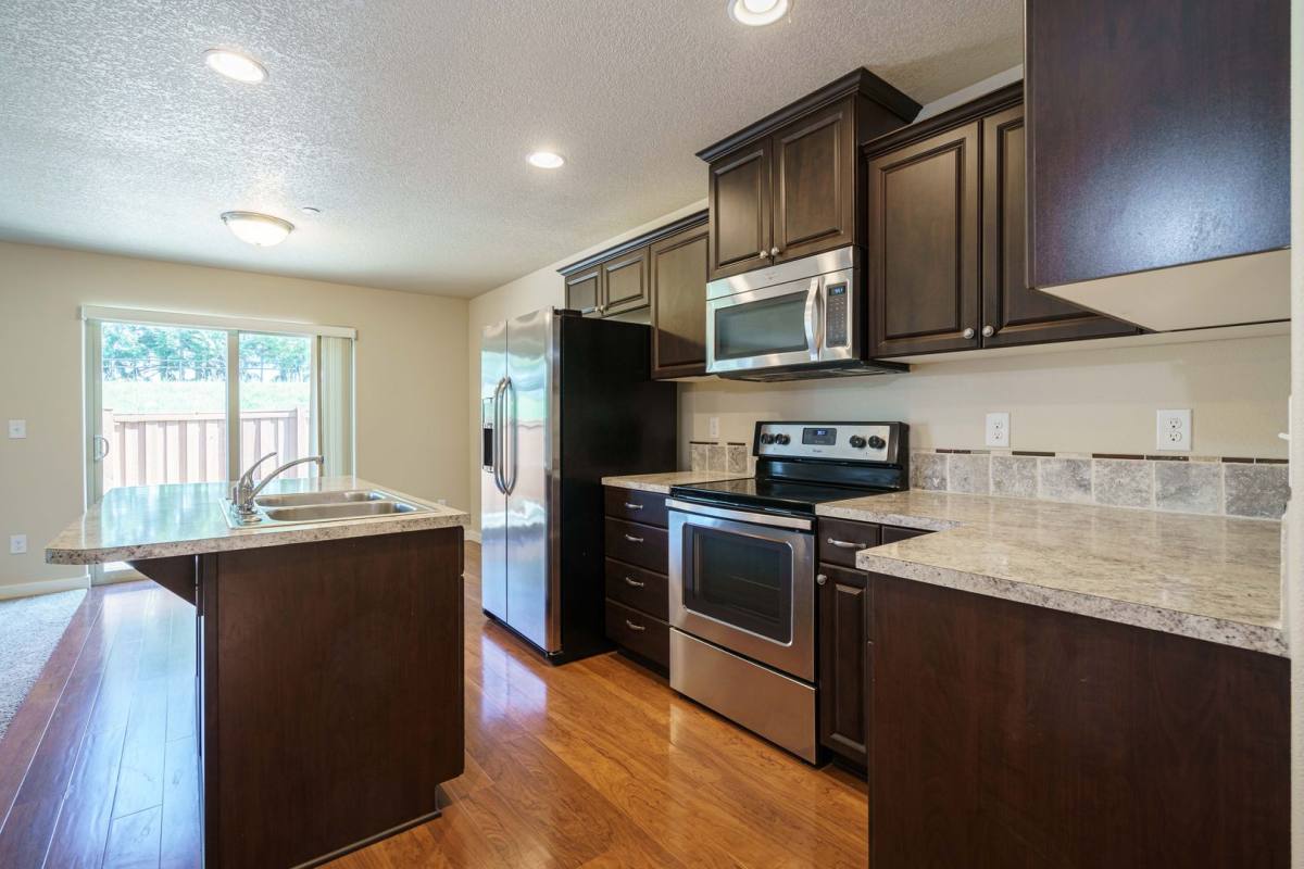 Townhouse for rent at 844 NE 109th Court, Vancouver, WA 98664