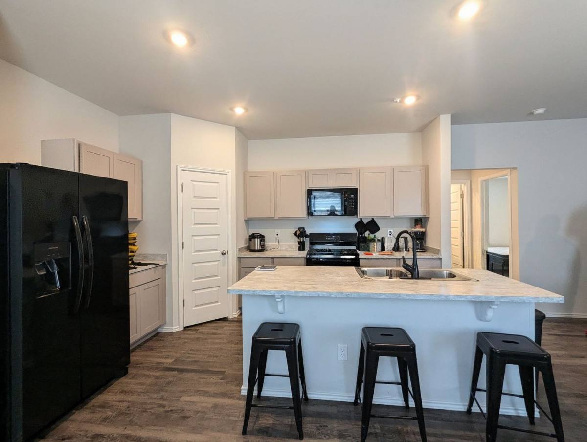 House for rent at 10524 Baled Bermuda Rd, Oklahoma City, OK 73114