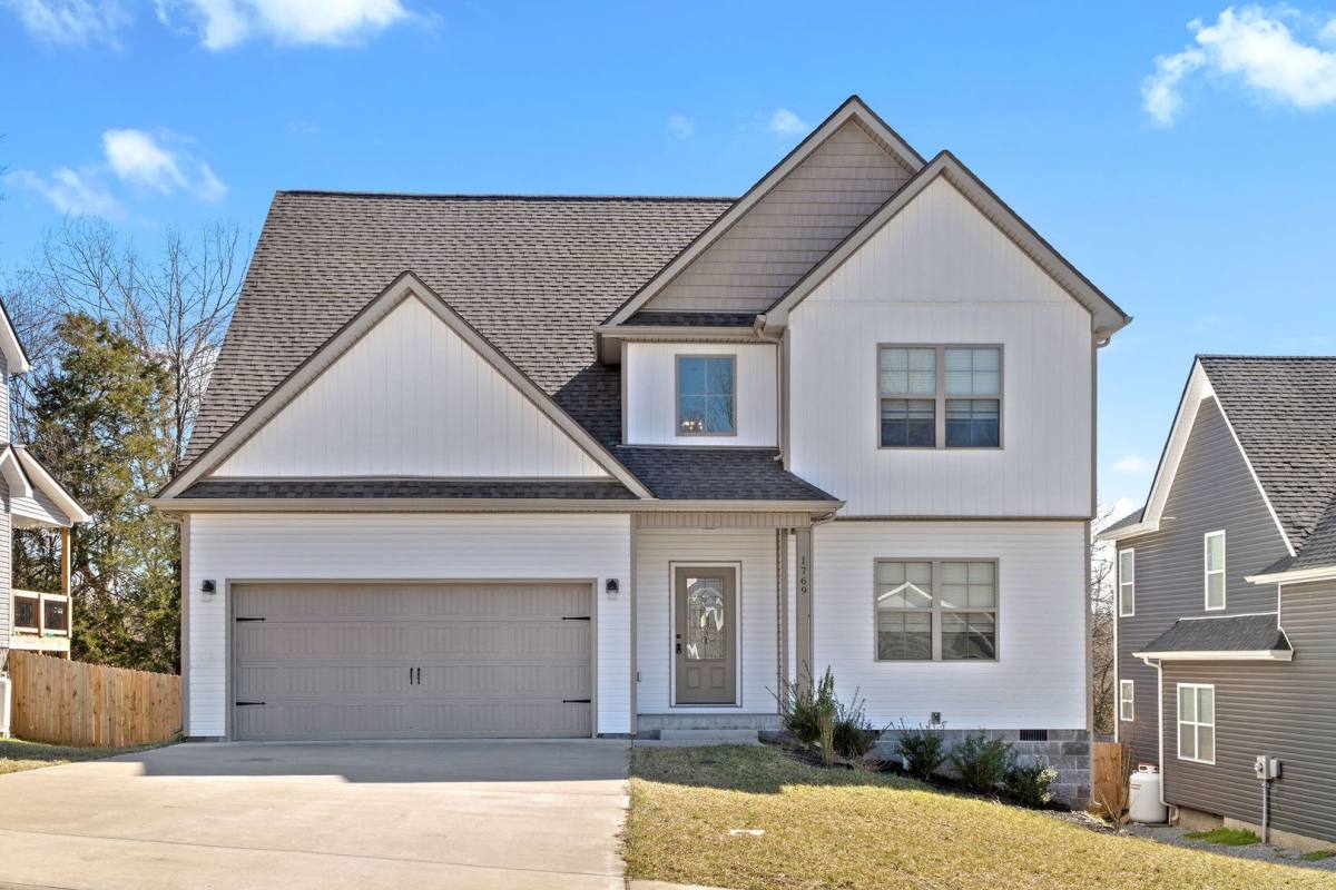 House for rent at 1769 Rains Rd, Clarksville, TN 37042