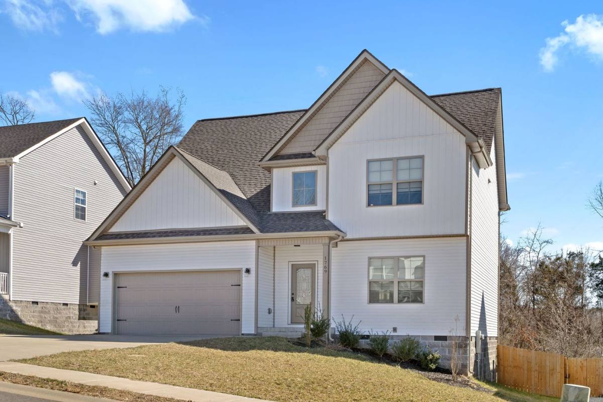 House for rent at 1769 Rains Rd, Clarksville, TN 37042