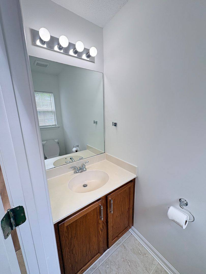Townhouse for rent at 390 Gardners Circle, Bluffton, SC 29910