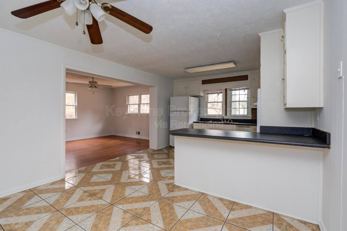House for rent at 2213 Davis Rd SW, Stone Mountain, GA 30087