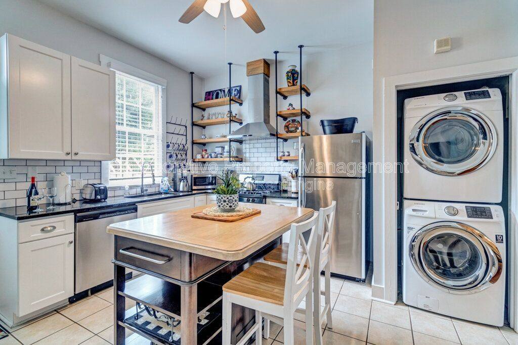 House for rent at 513 E Harris St, Savannah, GA 31401