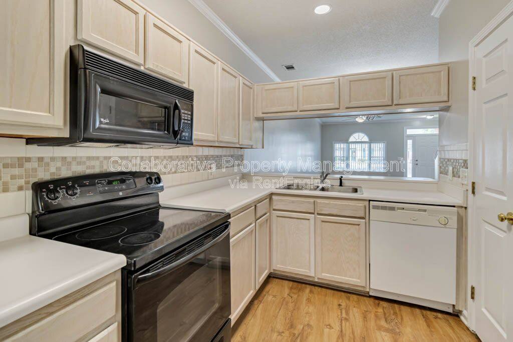 Townhouse for rent at 8 Putters Place, Savannah, GA 31419