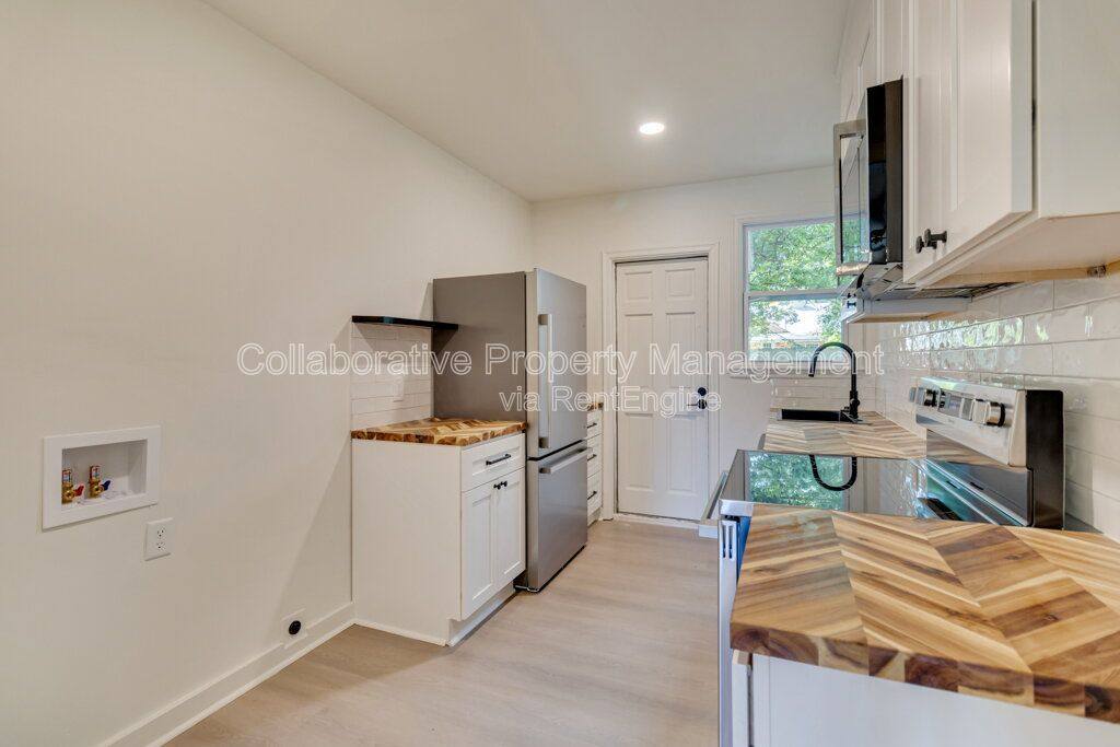 House for rent at 127 Hibiscus Ave, Savannah, GA 31404
