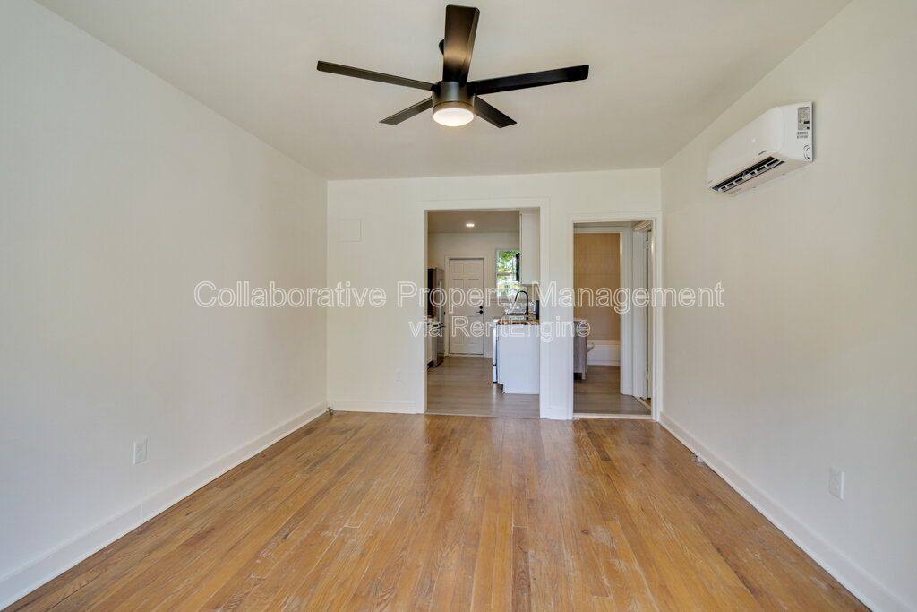 House for rent at 127 Hibiscus Ave, Savannah, GA 31404