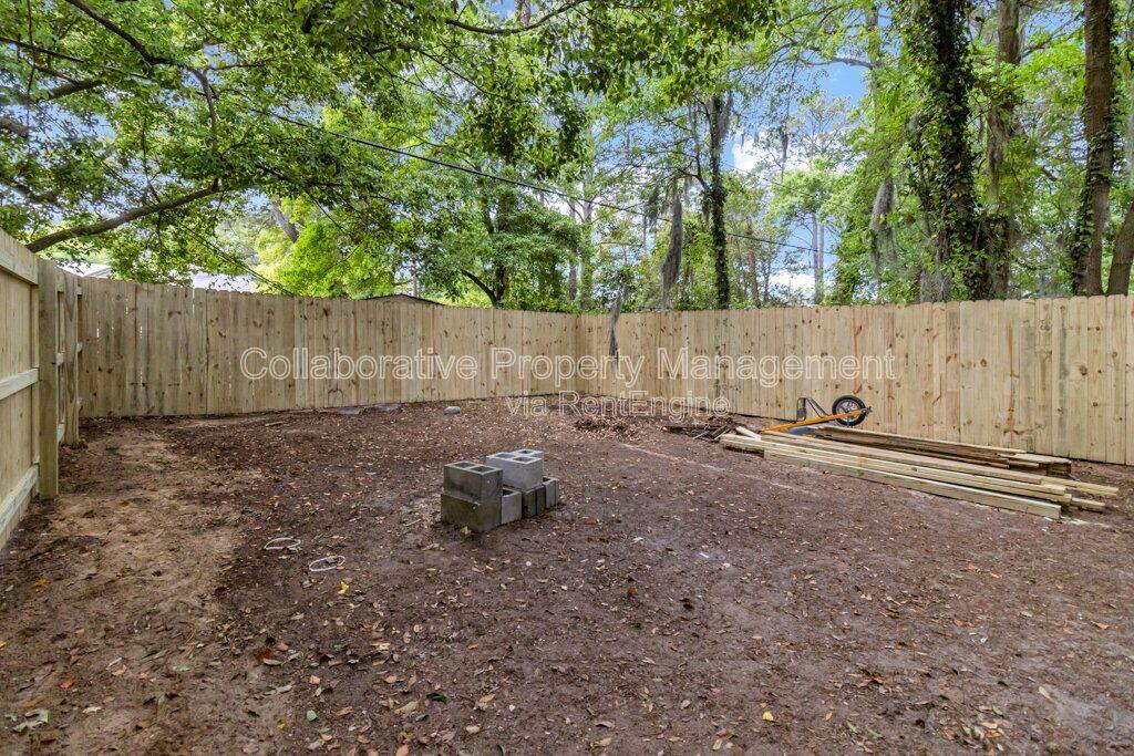 House for rent at 127 Hibiscus Ave, Savannah, GA 31404