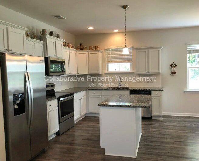 House for rent at 362 Waybridge Way, Richmond Hill, GA 31324