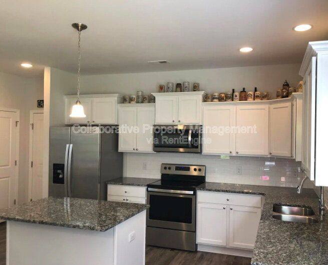 House for rent at 362 Waybridge Way, Richmond Hill, GA 31324