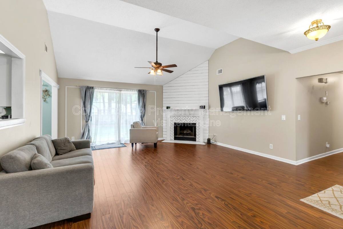 House for rent at 307 Coffee Bluff Villa Rd, Savannah, GA 31419