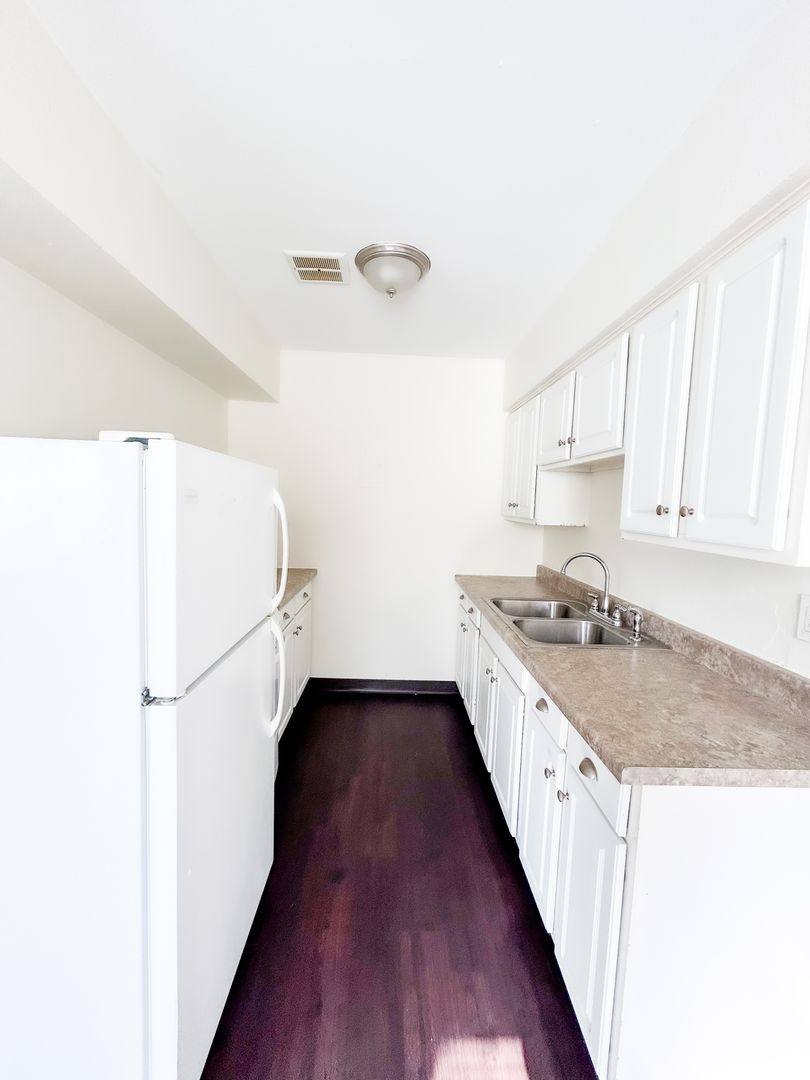 Apartment for rent at 2009 Bryant Ave S, Minneapolis, MN 55405