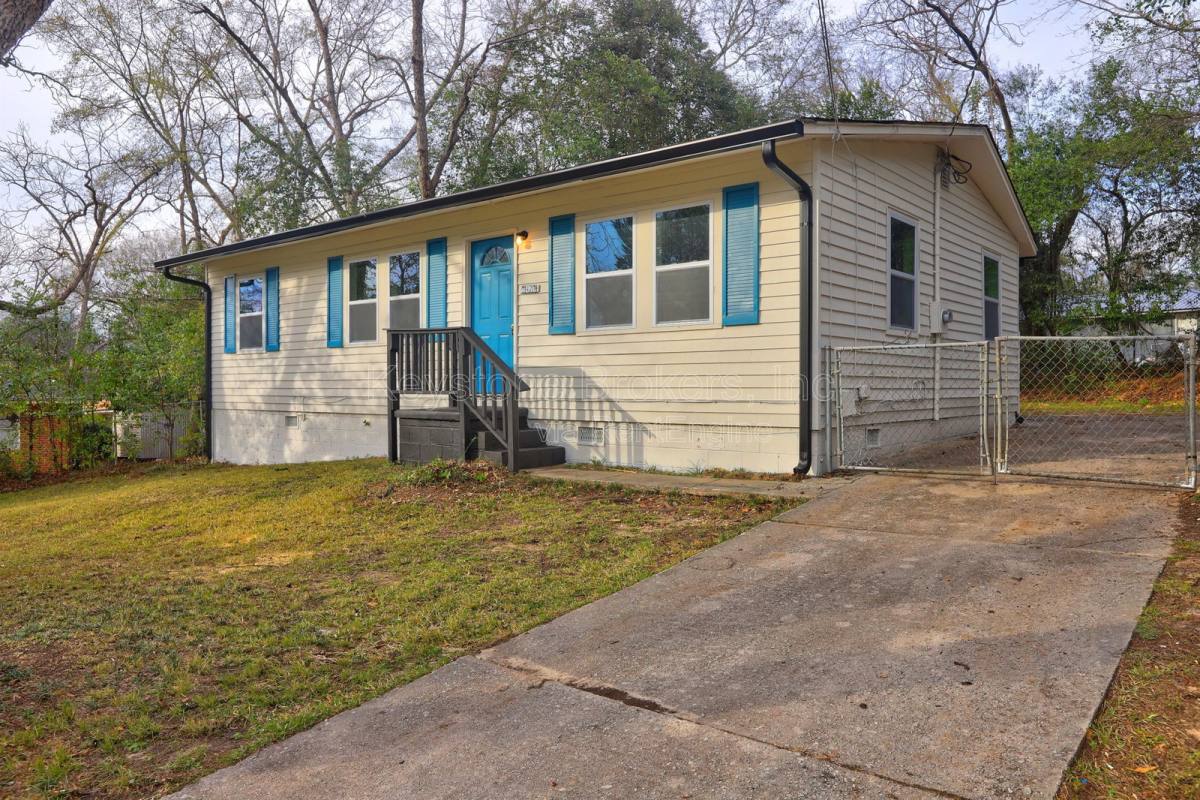 House for rent at 2477 Thrasher Ave, Macon, GA 31206