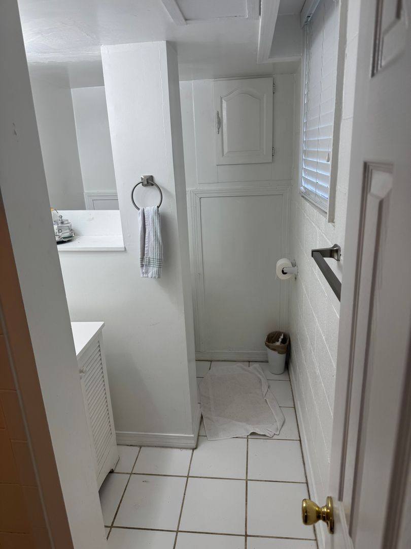 Apartment for rent at 819 Chestwood Ave #2, Tallahassee, FL 32303