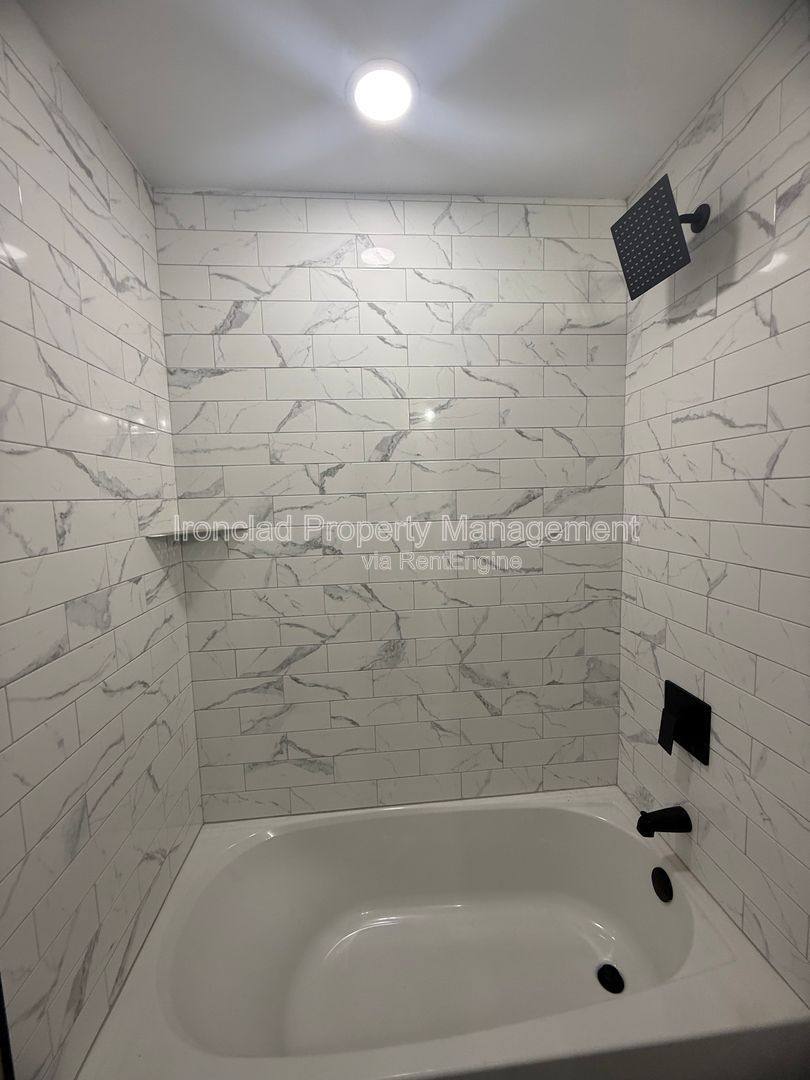 Apartment for rent at 200 Main St #1, Portland, CT 06480