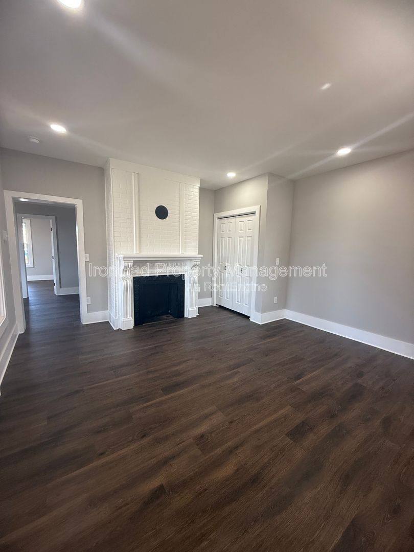 Apartment for rent at 200 Main St #1, Portland, CT 06480