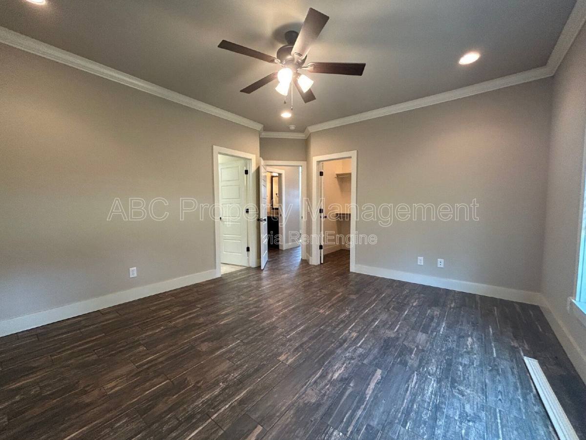 House for rent at 3101 SW Warberry Ave, Bentonville, AR 72713