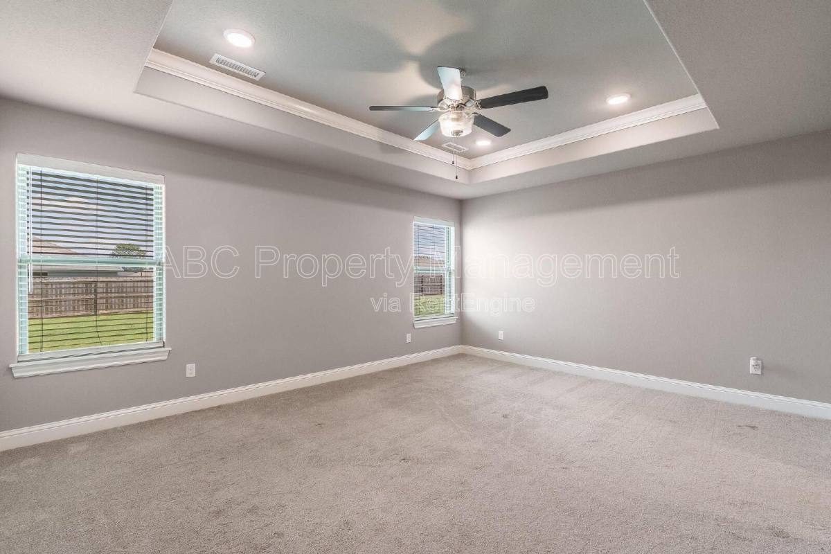 House for rent at 328 N Otoe St, Farmington, AR 72730