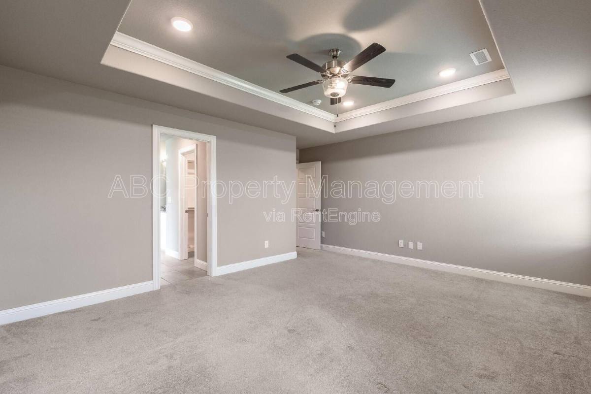 House for rent at 328 N Otoe St, Farmington, AR 72730