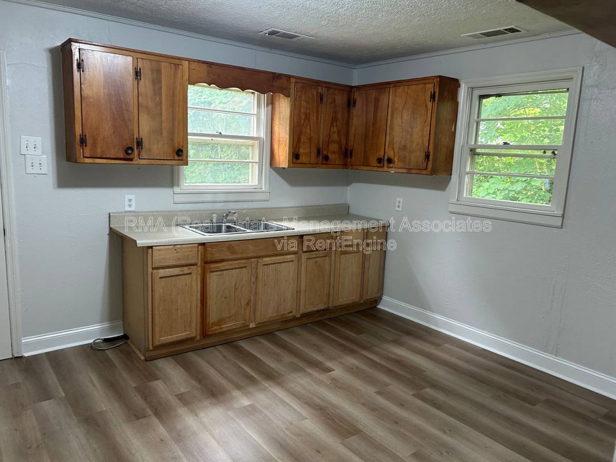 House for rent at 56 5th St, Griffin, GA 30223
