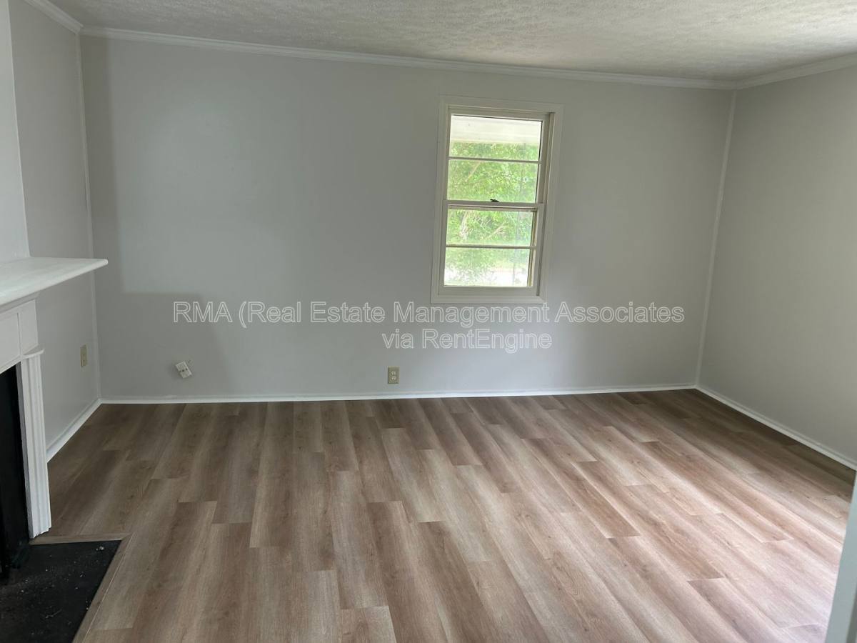 House for rent at 56 5th St, Griffin, GA 30223