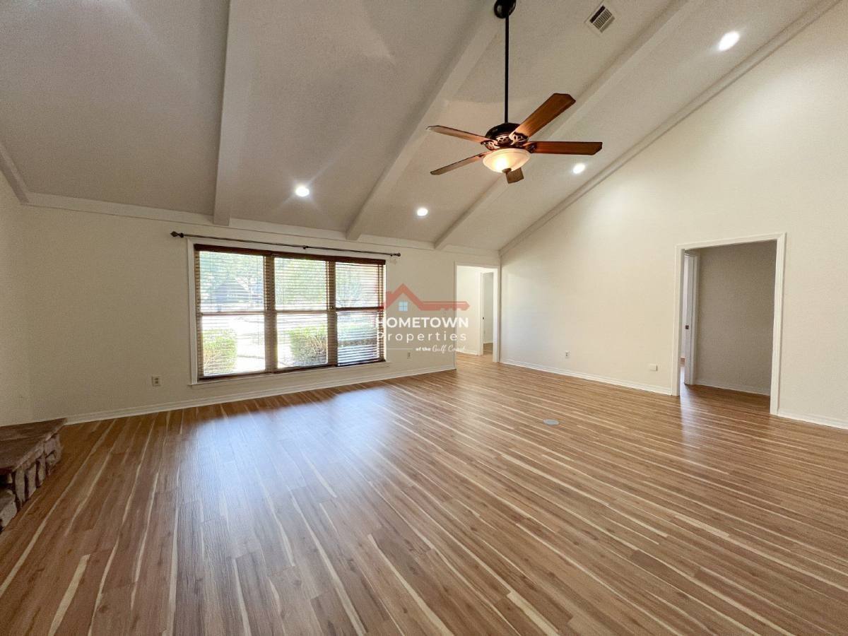 House for rent at 2505 Semoran Dr, Pensacola, FL 32503