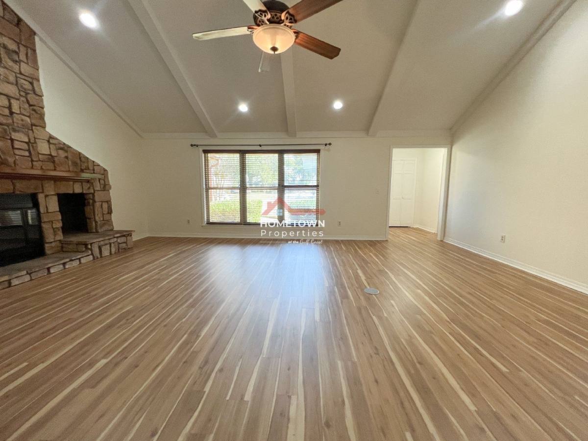 House for rent at 2505 Semoran Dr, Pensacola, FL 32503