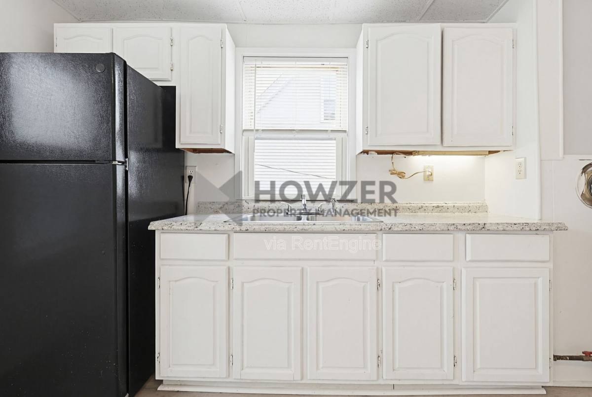 Apartment for rent at 41 Park St #2L, Taunton, MA 02780