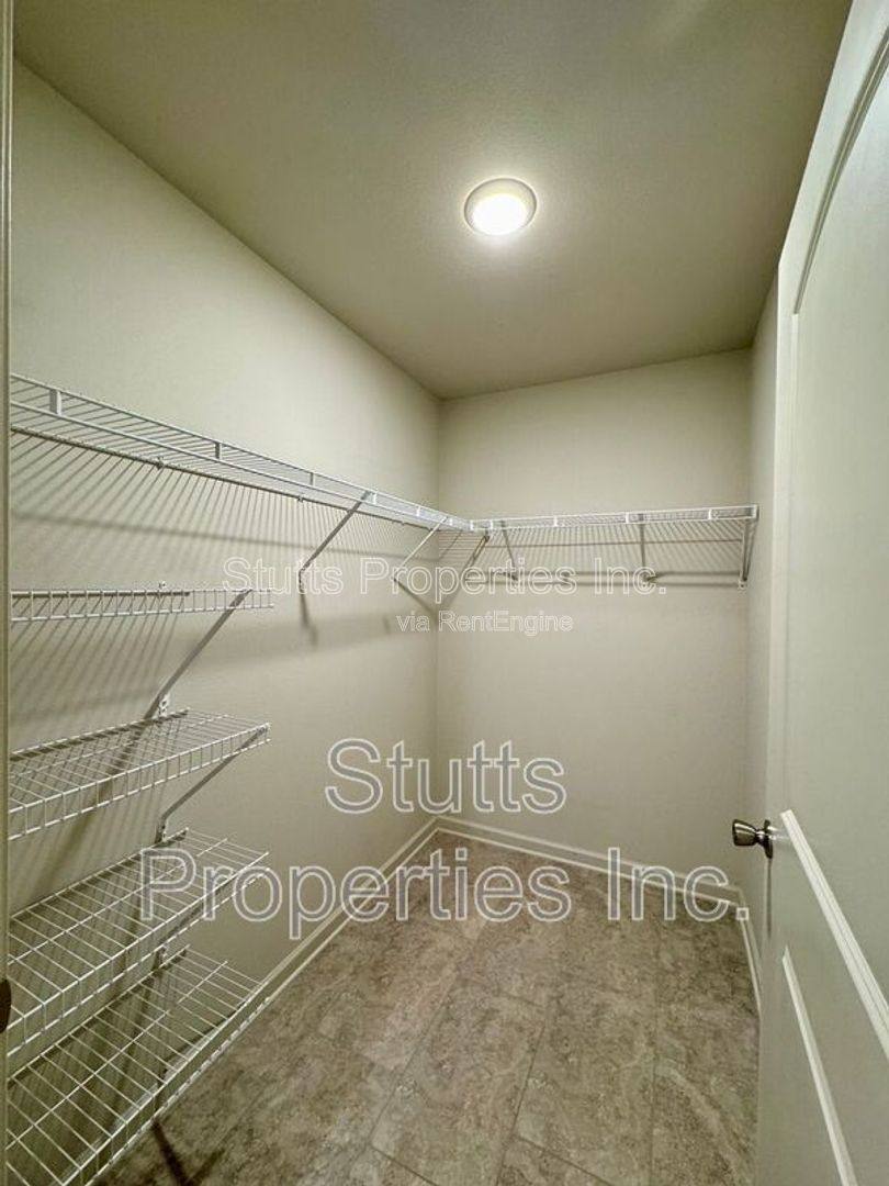 Apartment for rent at 200 Spindle Court #106, Muscle Shoals, AL 35661