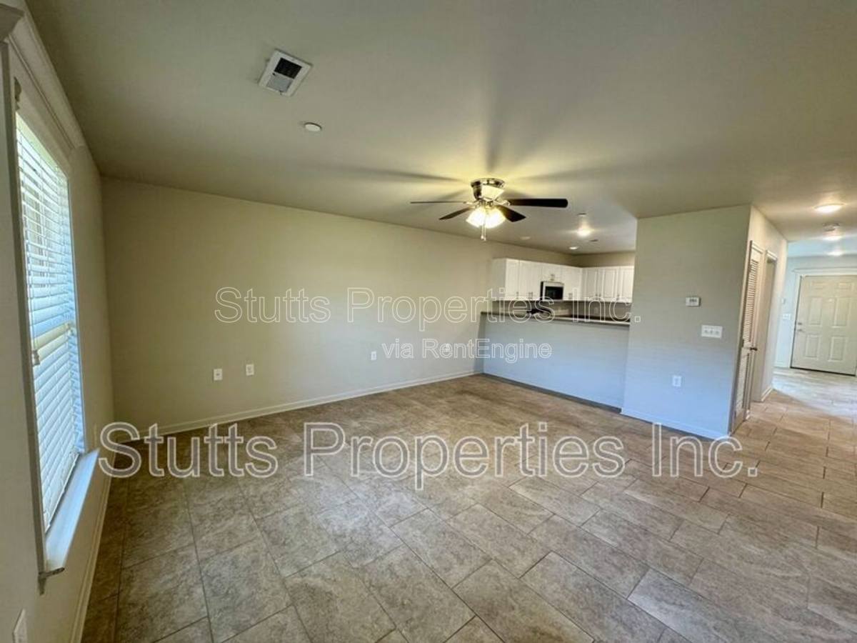 Apartment for rent at 200 Spindle Court #106, Muscle Shoals, AL 35661