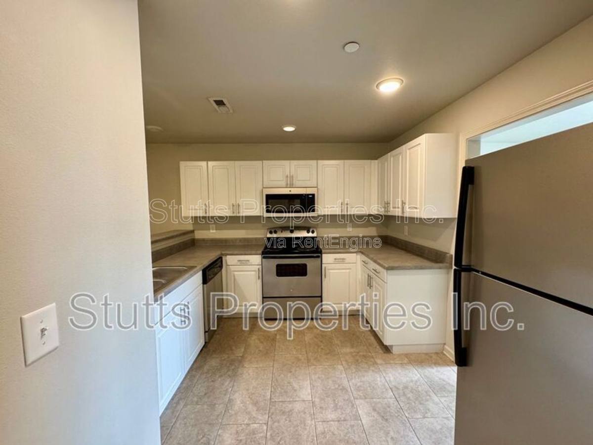 Apartment for rent at 101 Gin Court #702, Muscle Shoals, AL 35661