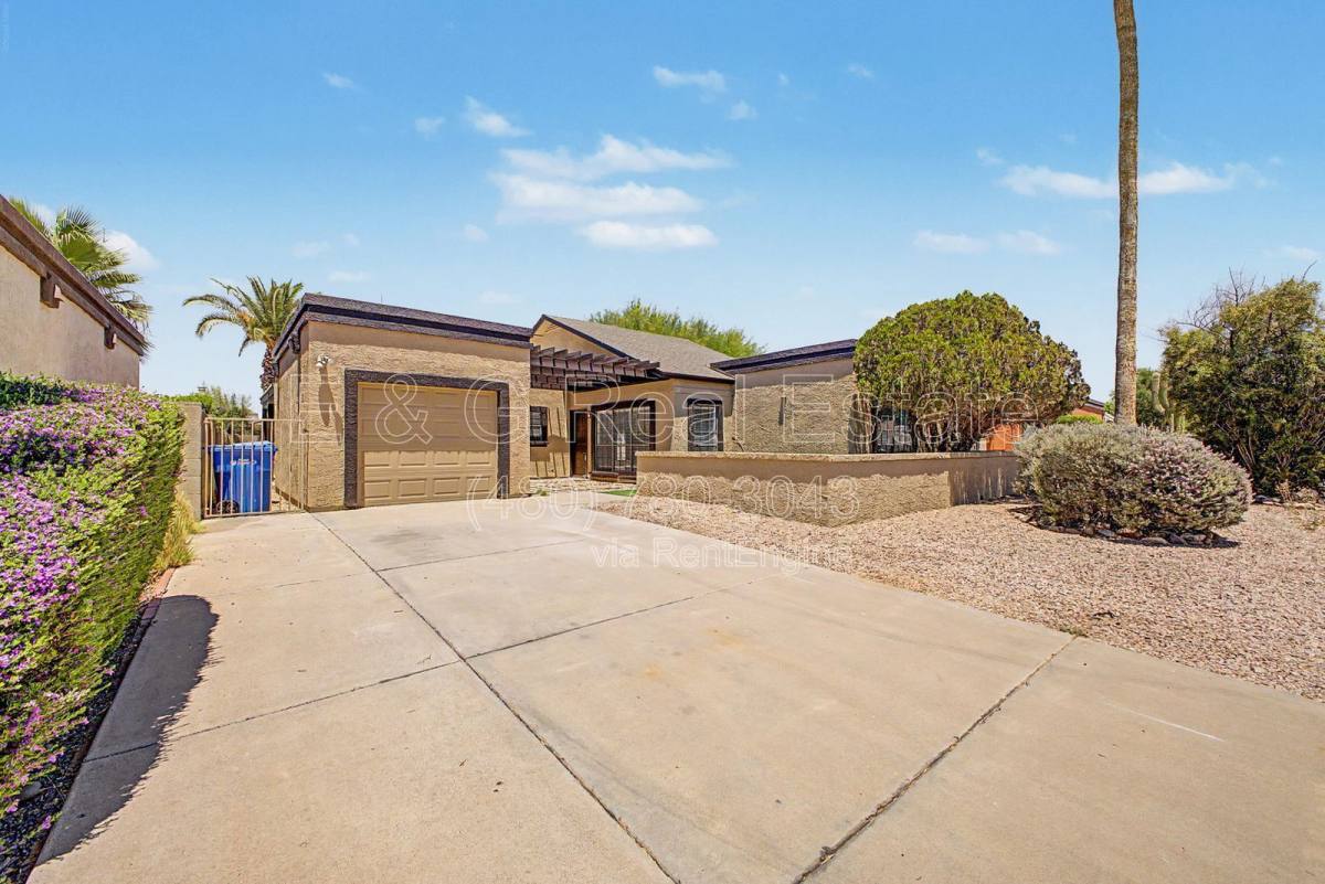 House for rent at 4208 W Villa Maria Dr, Glendale, AZ 85308