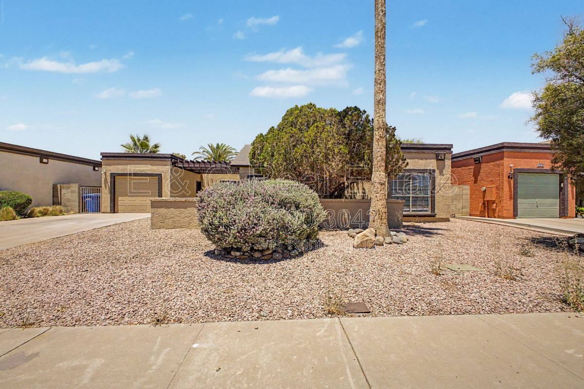 House for rent at 4208 W Villa Maria Dr, Glendale, AZ 85308