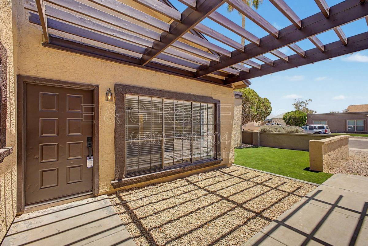 House for rent at 4208 W Villa Maria Dr, Glendale, AZ 85308