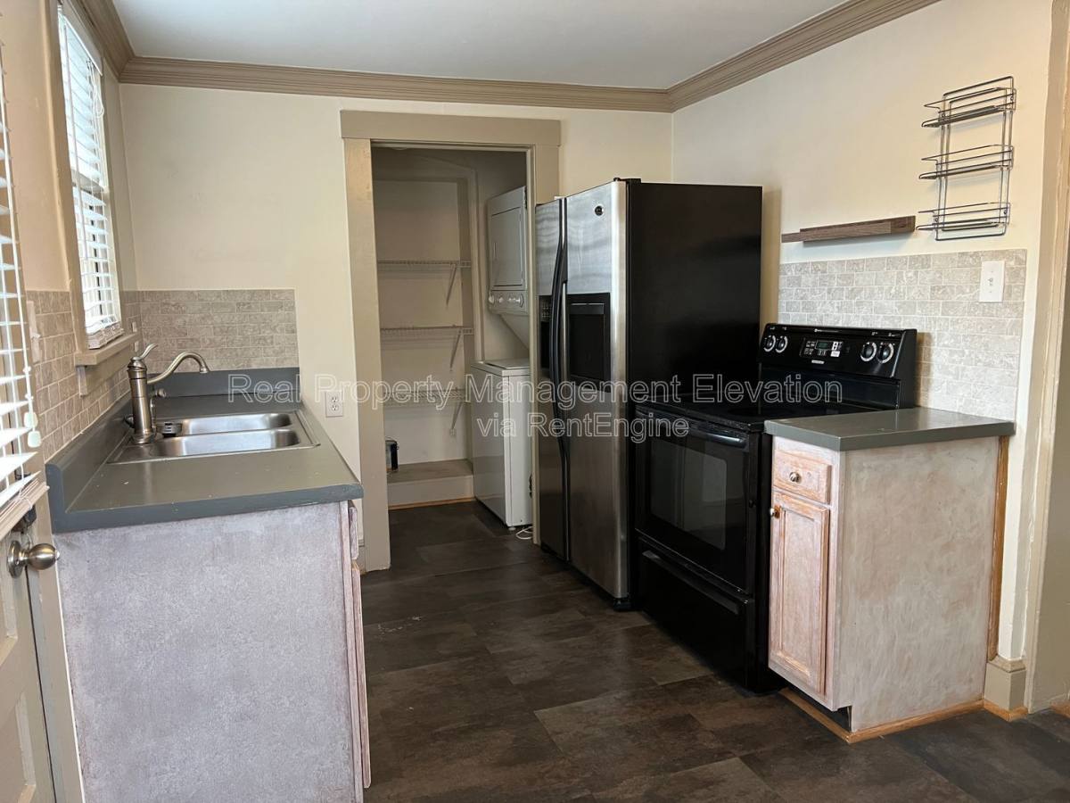 Apartment for rent at 523 S Cameron St #3, Winchester, VA 22601