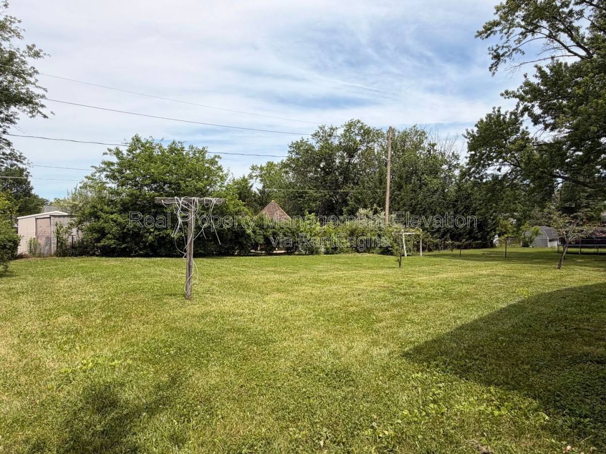 House for rent at 139 Meadowbrook Dr, Stephens City, VA 22655