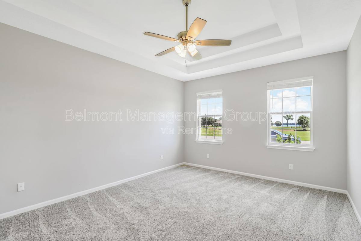 House for rent at 30053 Island Club Dr, Tavares, FL 32778