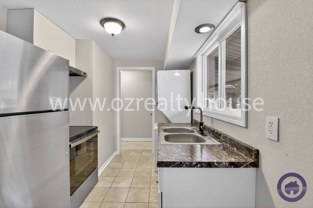 Apartment for rent at 3040 E Lincolnshire Blvd #B, Toledo, OH 43606