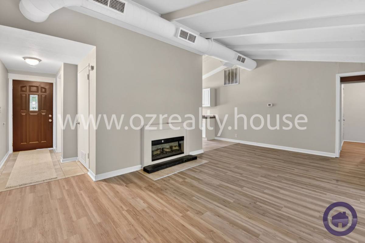 Apartment for rent at 3040 E Lincolnshire Blvd #B, Toledo, OH 43606