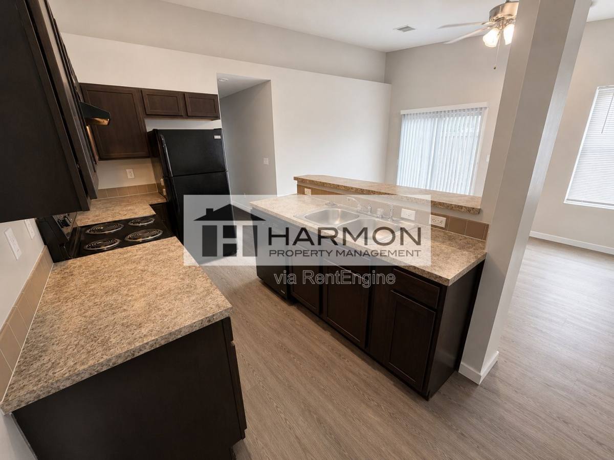 Apartment for rent at 818 N Crestway Ave, Wichita, KS 67208