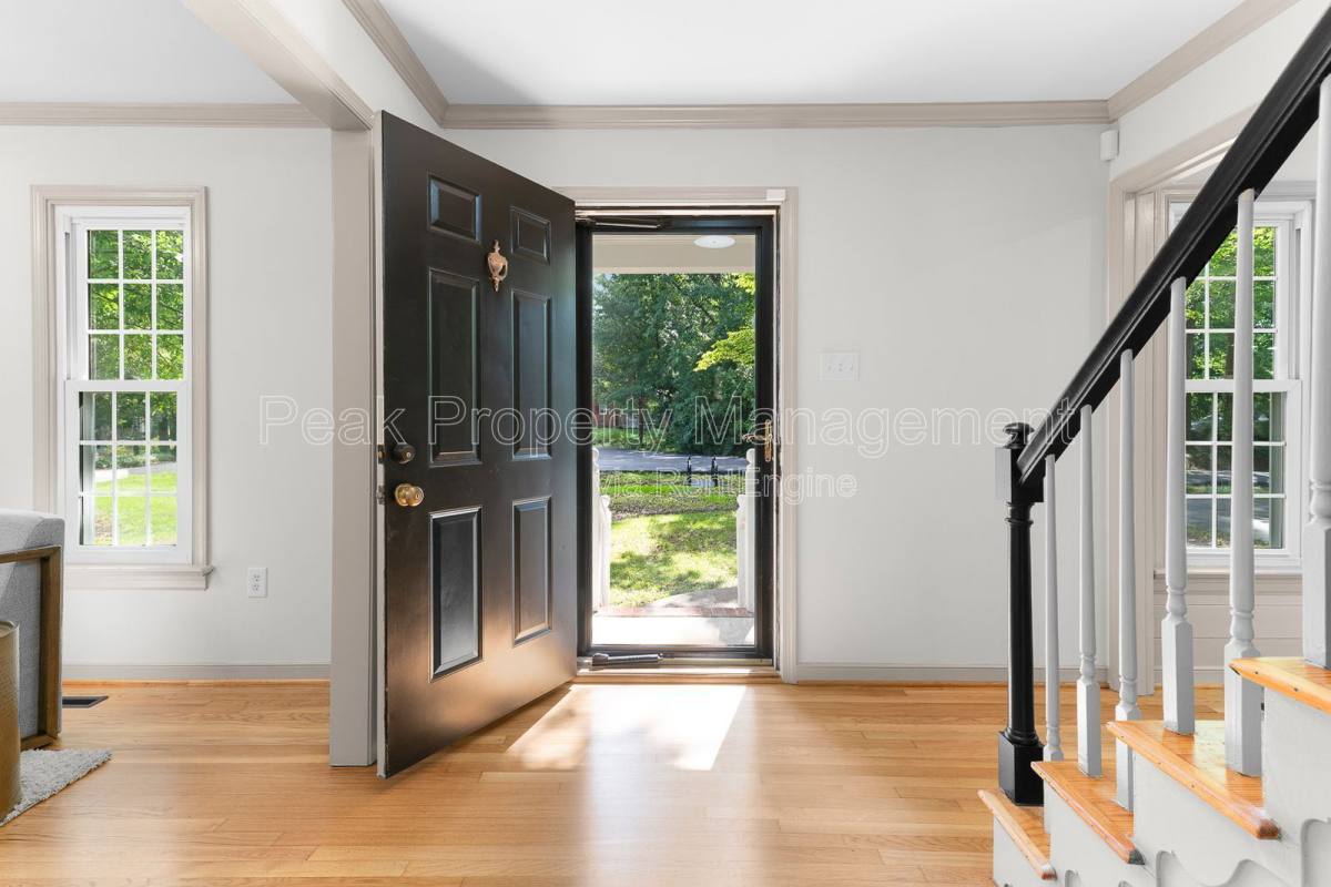 House for rent at 504 Winamack Court, Midlothian, VA 23114