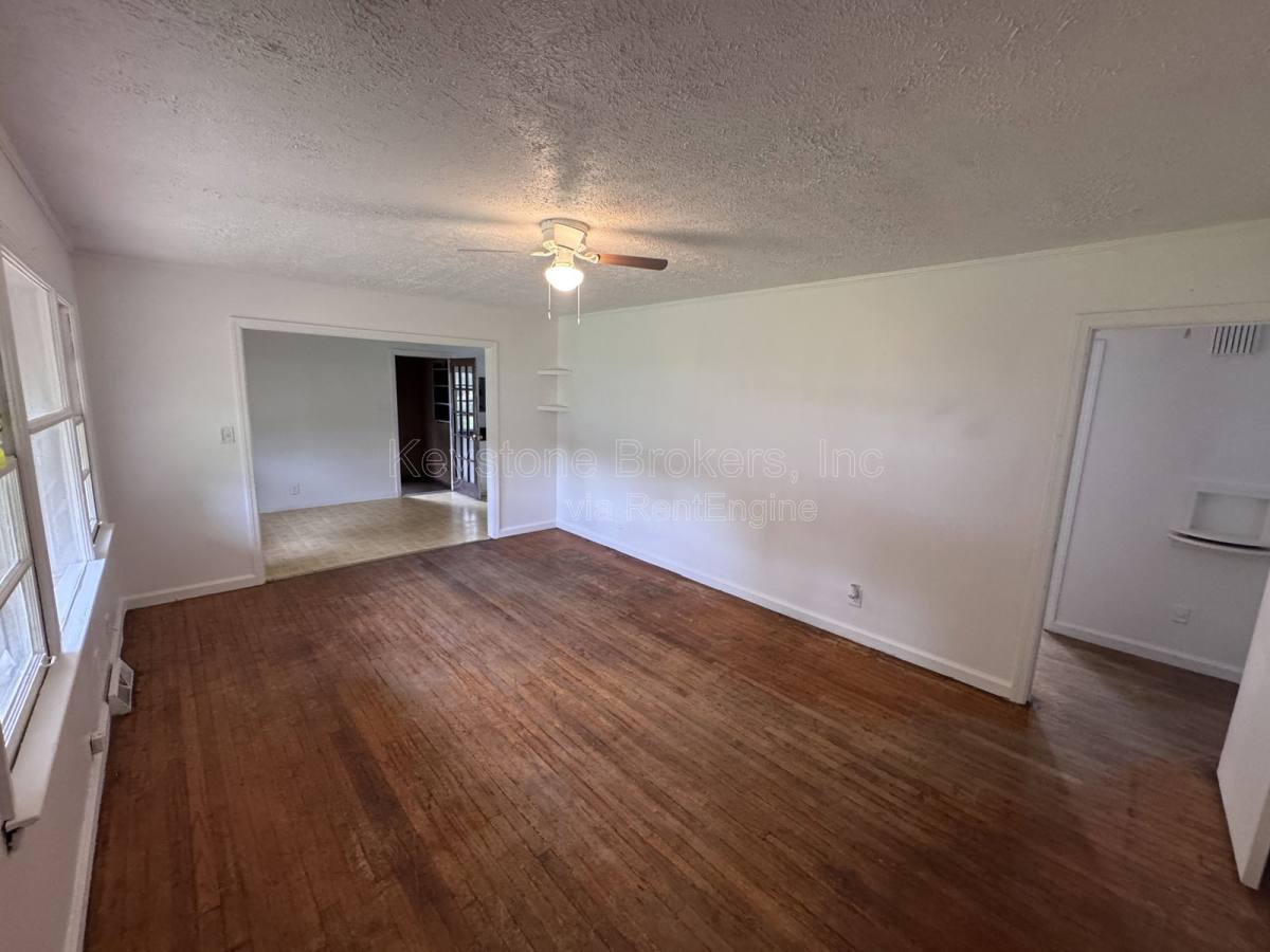House for rent at 2106 Knightsbridge Rd, Macon, GA 31211