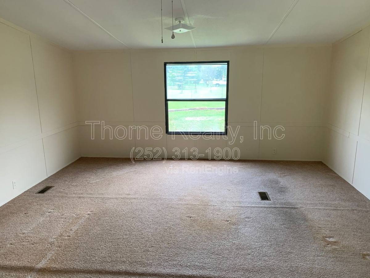 House for rent at 10894 US-64 Alternate, Rocky Mount, NC 27801
